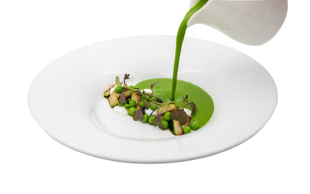 Zöldborsó veloute, karamellizált cukkini (vegán)