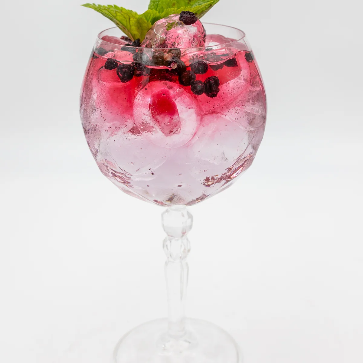 Tanqueray Black Currant GT
